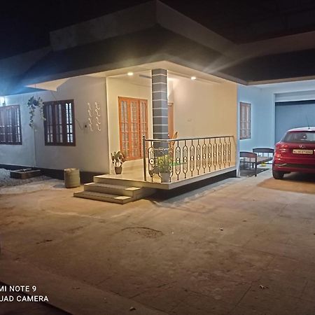Apartamento Fab House Thekkady Exterior foto