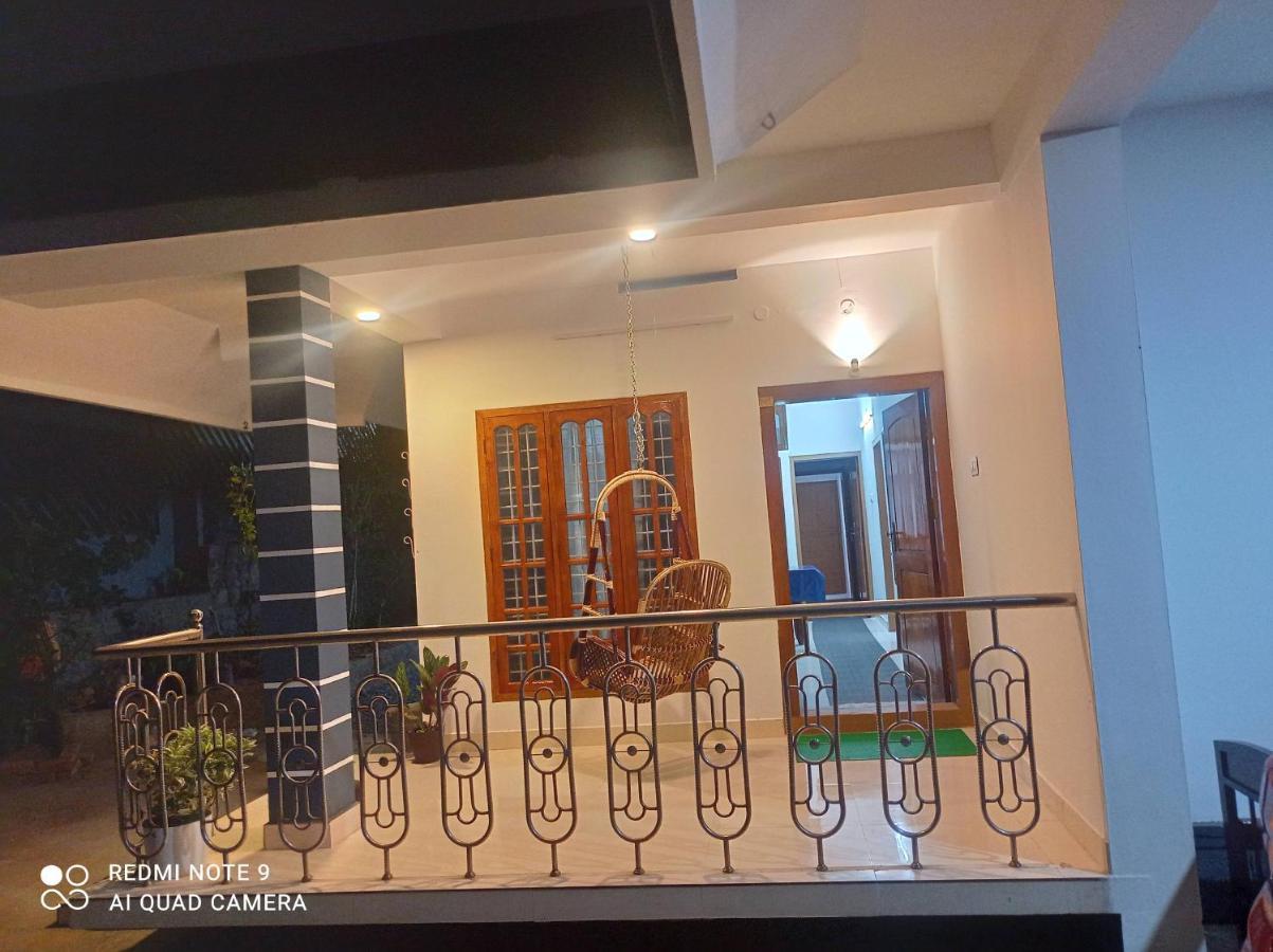 Apartamento Fab House Thekkady Exterior foto